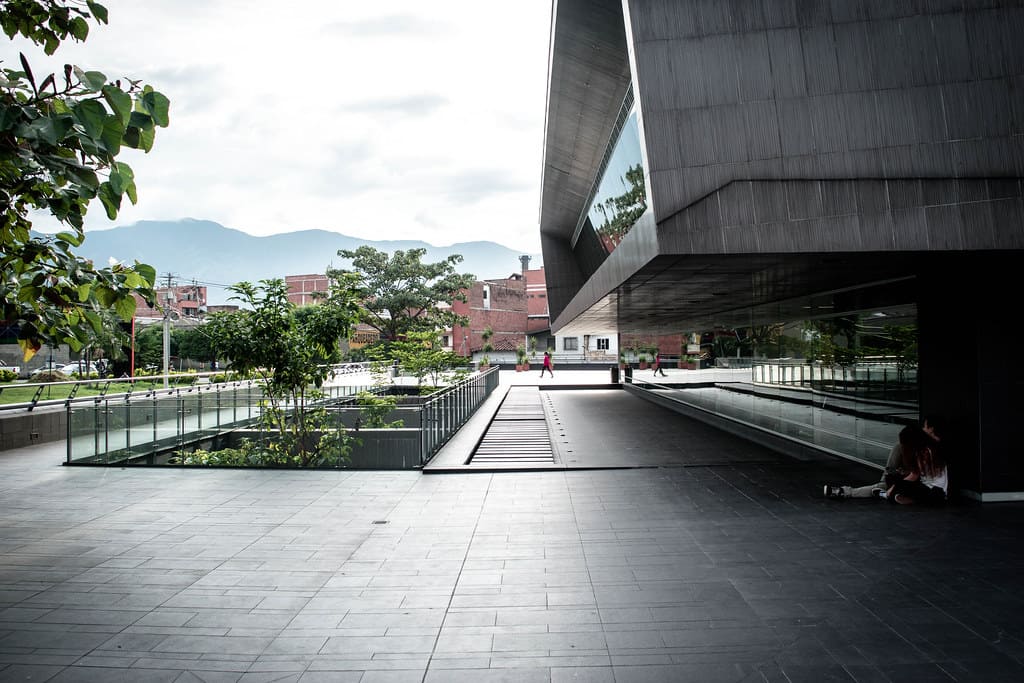 Parque Biblioteca Debora arango Envigado